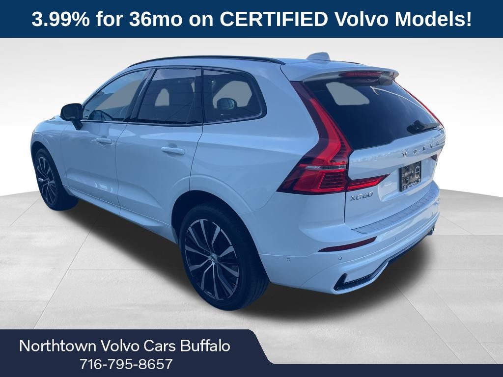2024 Volvo XC60 B5 Plus photo 3