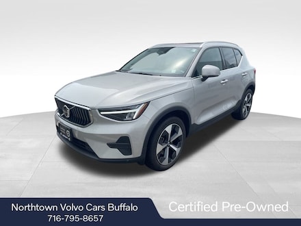 2025 Volvo XC40 B5 Core Bright Theme SUV