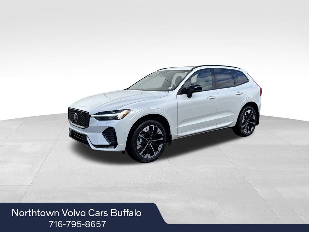 2026 Volvo XC60 Plus's photo