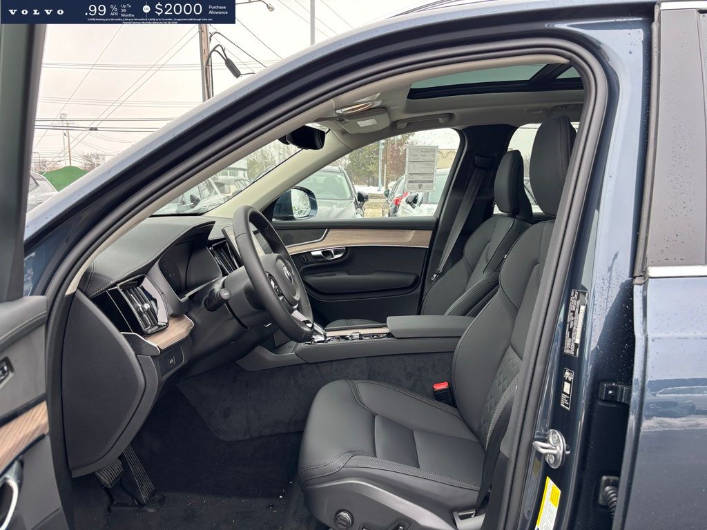 2026 Volvo XC90 Core - Photo 15