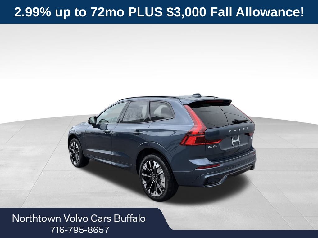 2026 Volvo XC60 B5 Plus photo 3