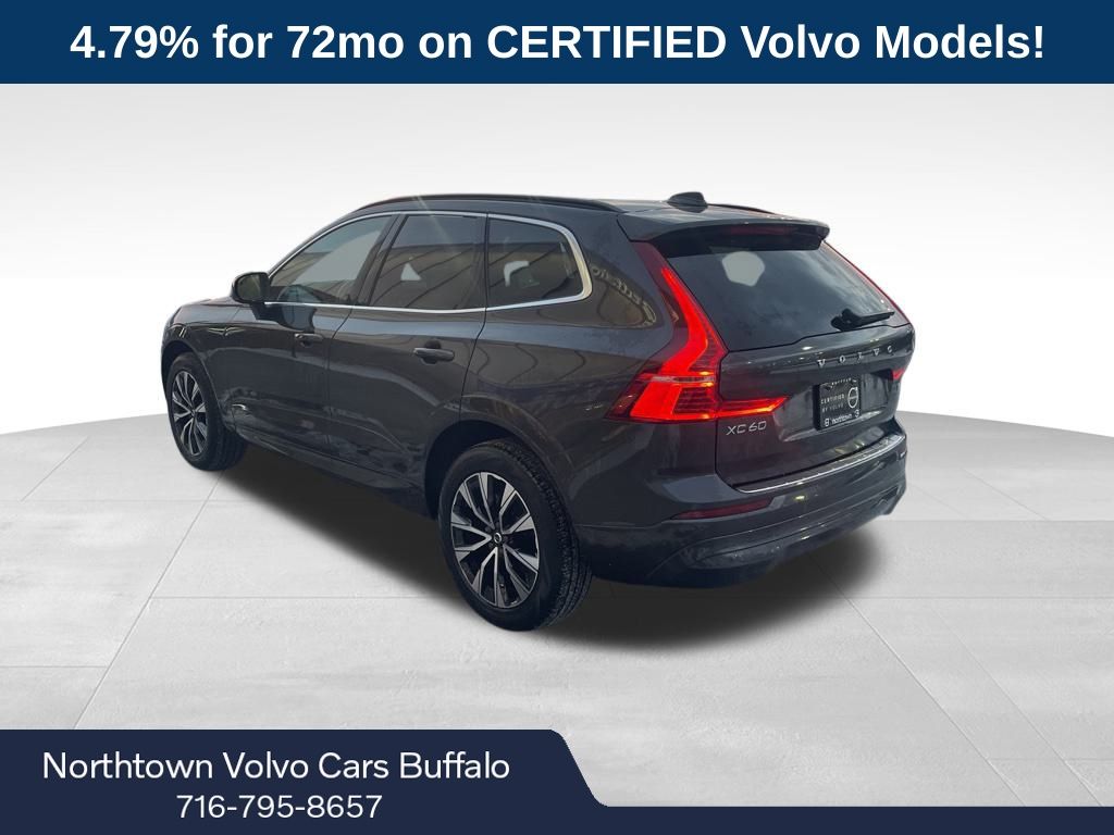 2023 Volvo XC60 B5 Core photo 2