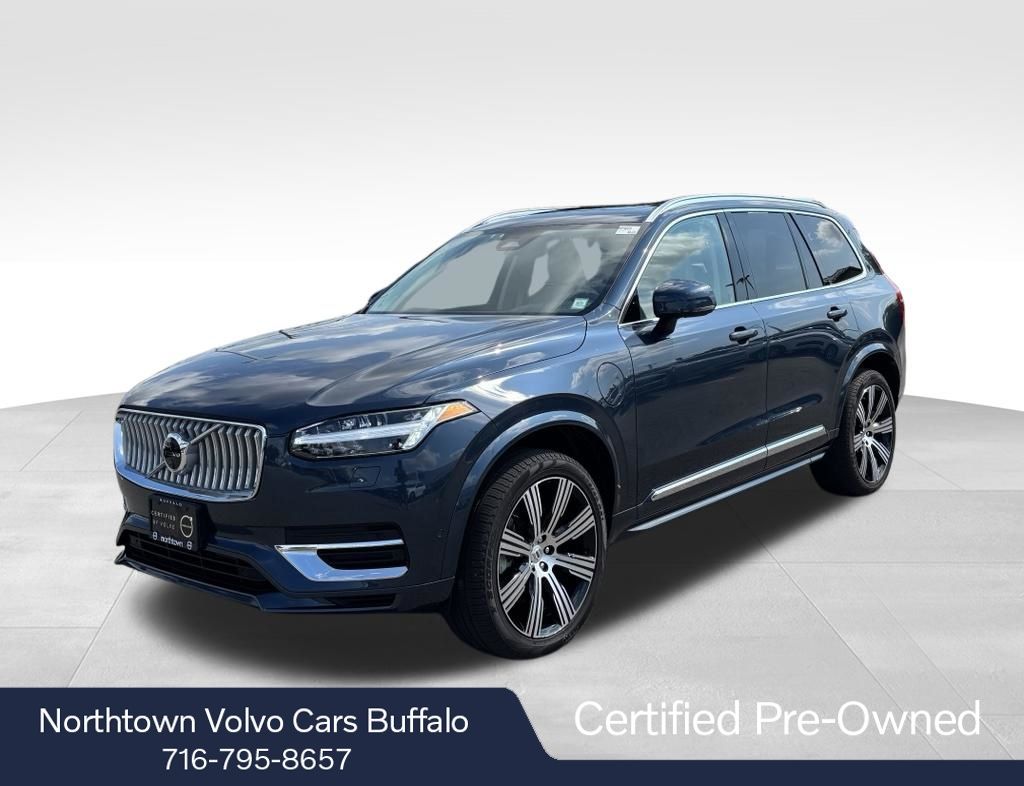 2025 Volvo XC90 Plug-In Hybrid
