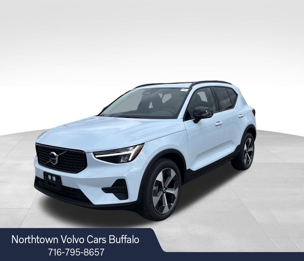 2026 Volvo XC40