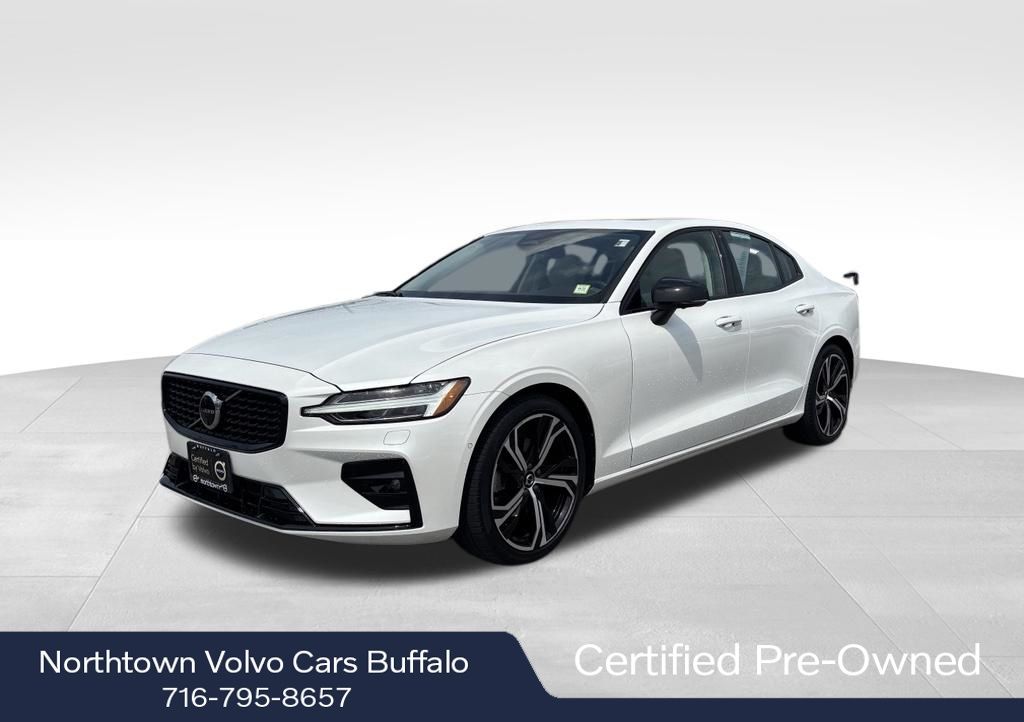 2024 Volvo S60 B5 Plus Dark Theme AWD's photo