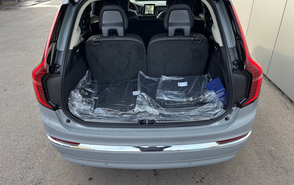 2026 Volvo XC90 Ultra - Photo 17