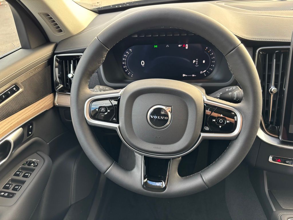 2026 Volvo XC90 Plus - Photo 11