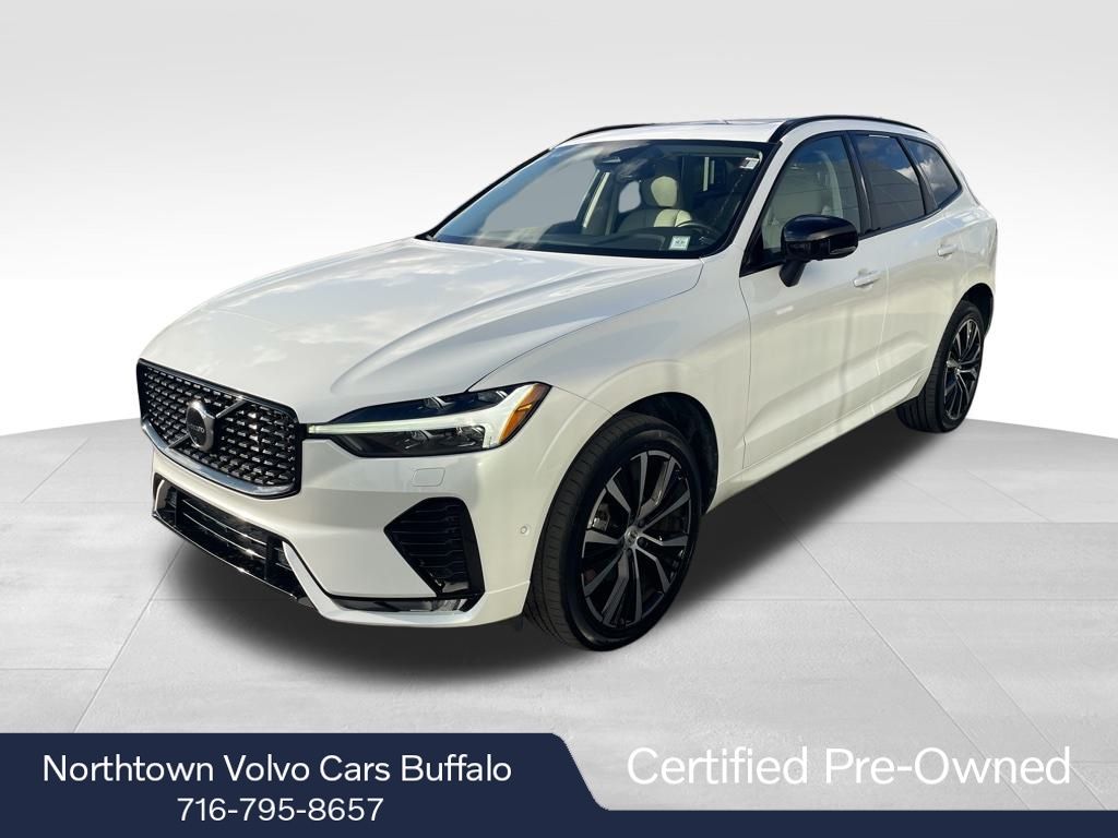 2023 Volvo XC60 Plus's photo