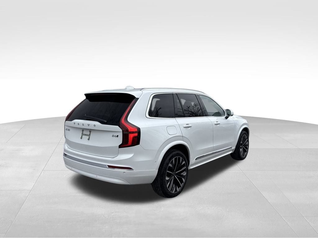 2026 Volvo XC90 Ultra - Photo 6