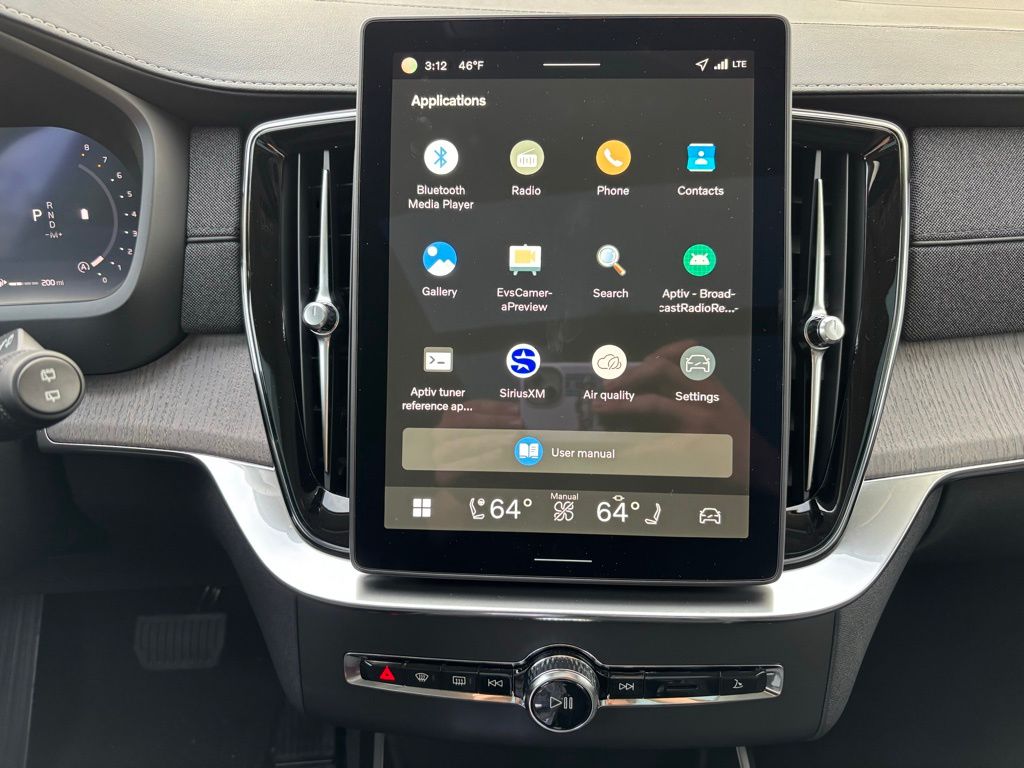 2026 Volvo XC90 Ultra - Photo 12