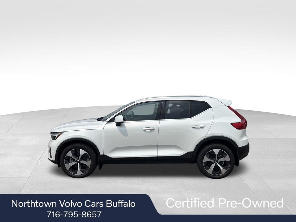 Certified 2023 Volvo XC40 B5 Plus Bright Theme SUV