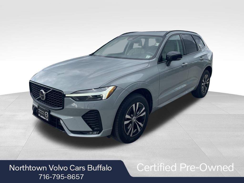 2024 Volvo XC60 Core's photo