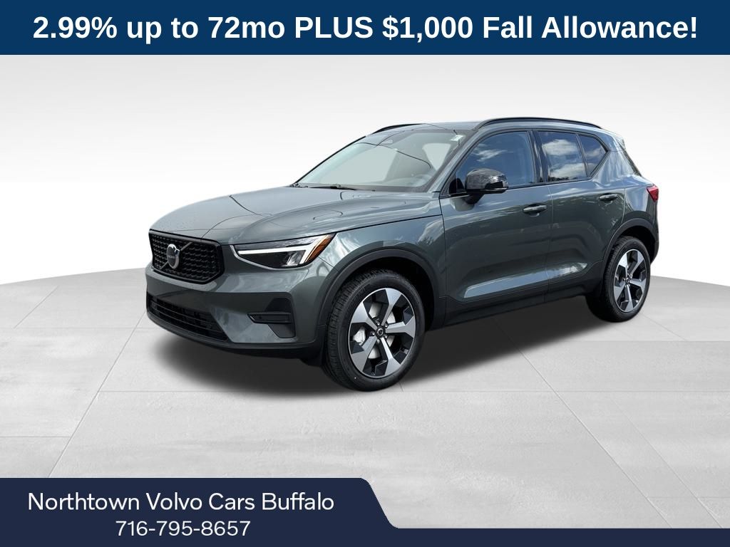 2026 Volvo XC40 SUV  2026 Volvo XC40 SUV