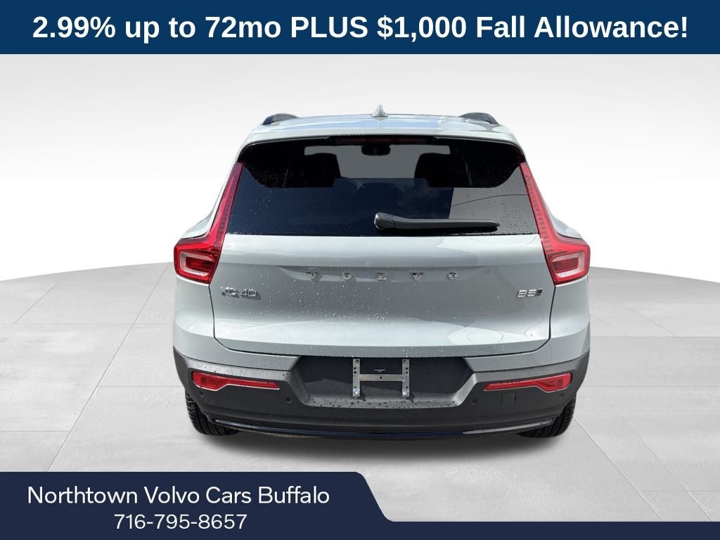 New 2026 Volvo XC40 B5 Plus SUV