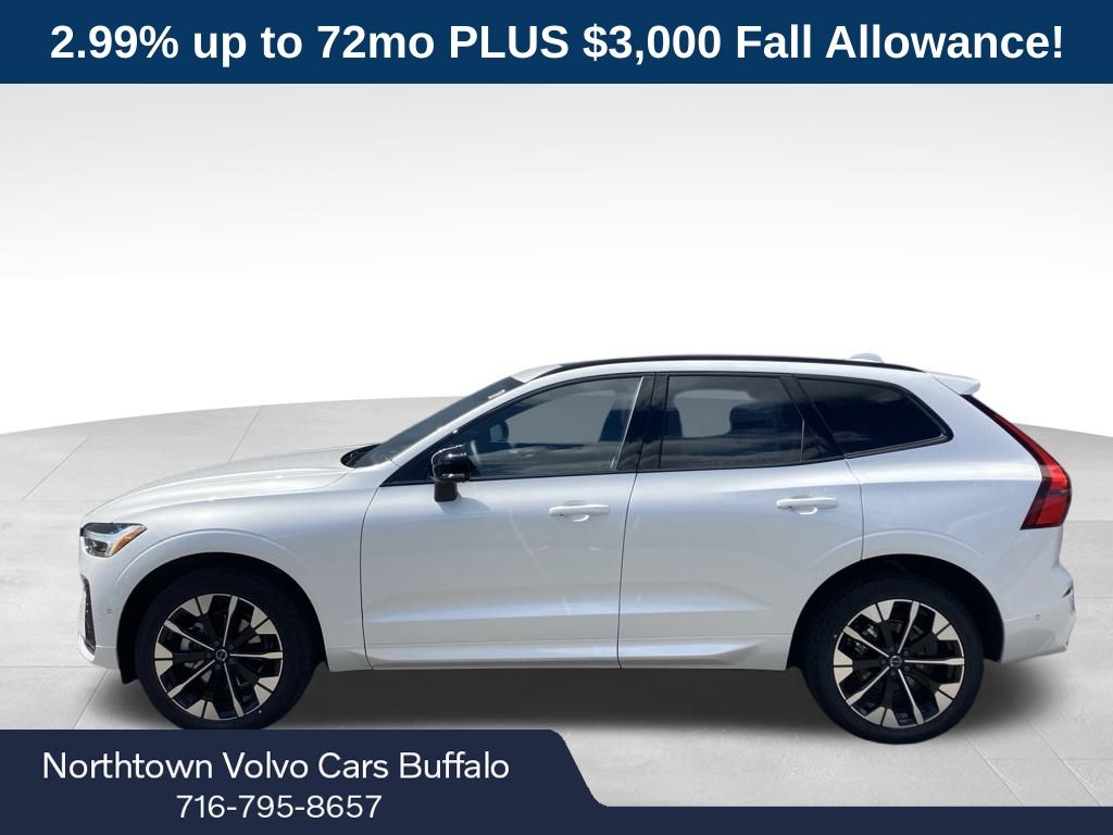 2026 Volvo XC60 B5 Plus photo 2