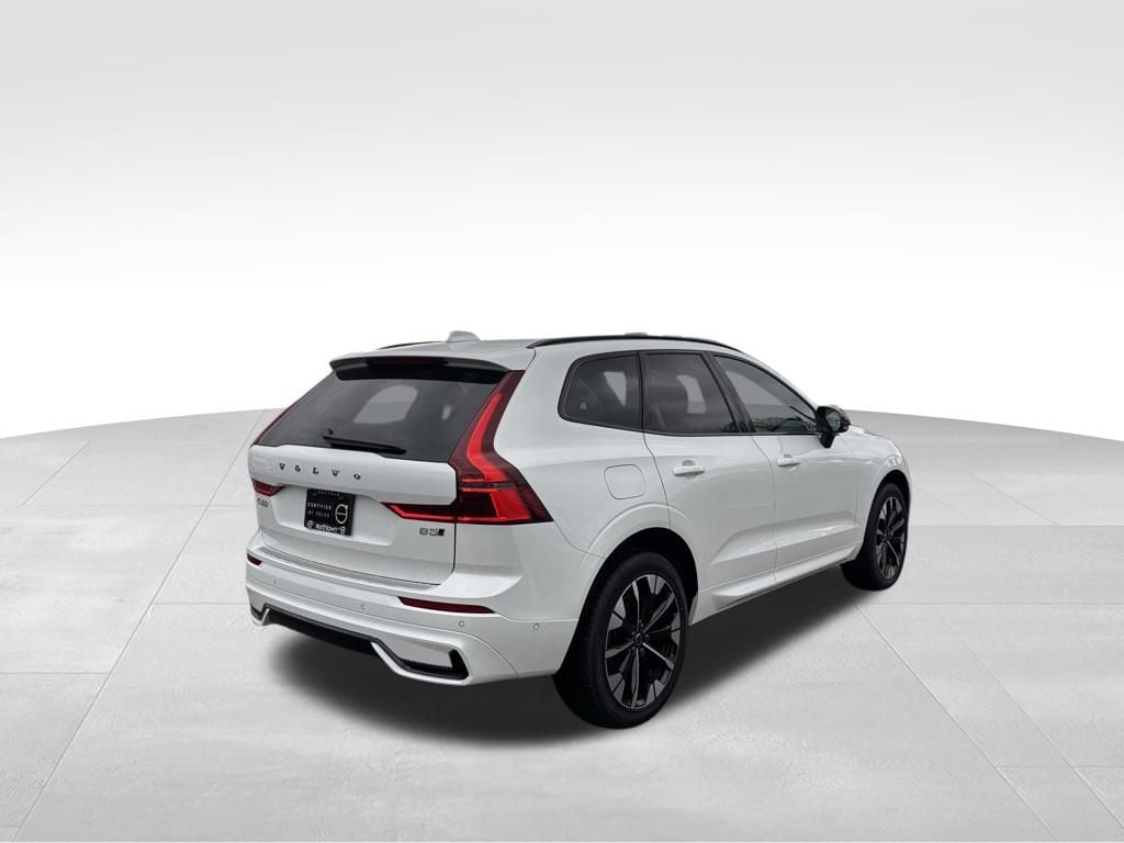 2026 Volvo XC60 Plus - Photo 38