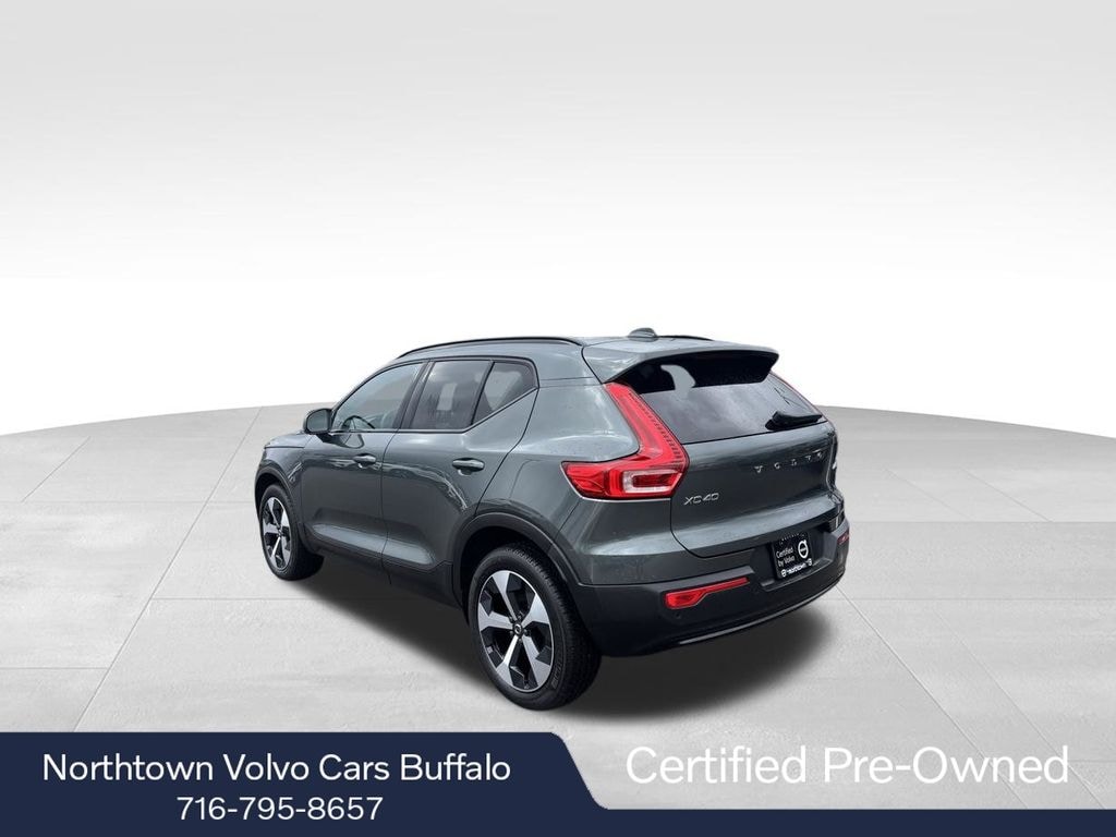 Certified 2026 Volvo XC40 B5 Core SUV