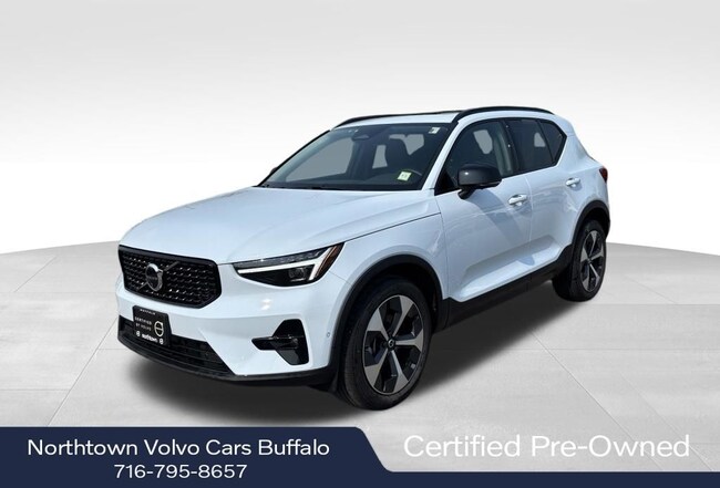 2026 Volvo XC40 B5 Plus SUV