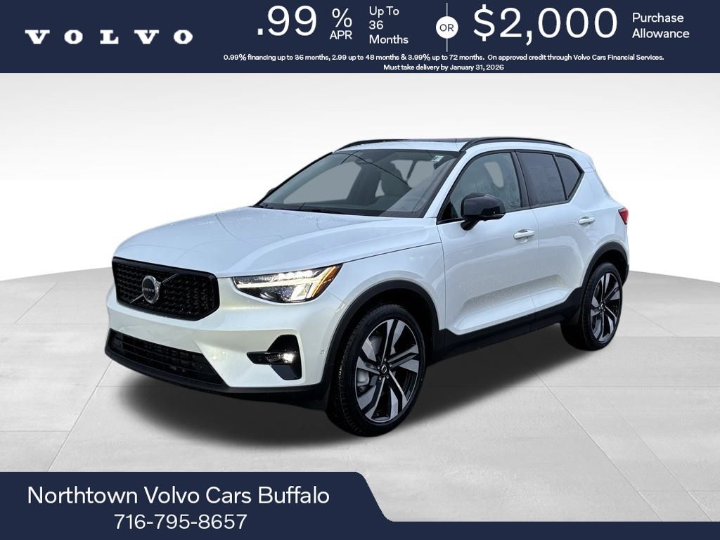 2026 Volvo XC40 SUV 