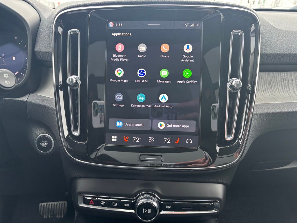 2026 Volvo XC40 Plus - Photo 11