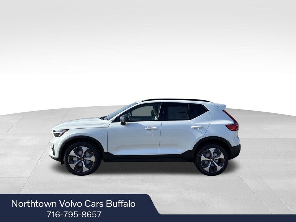 New 2026 Volvo XC40 B5 Plus SUV