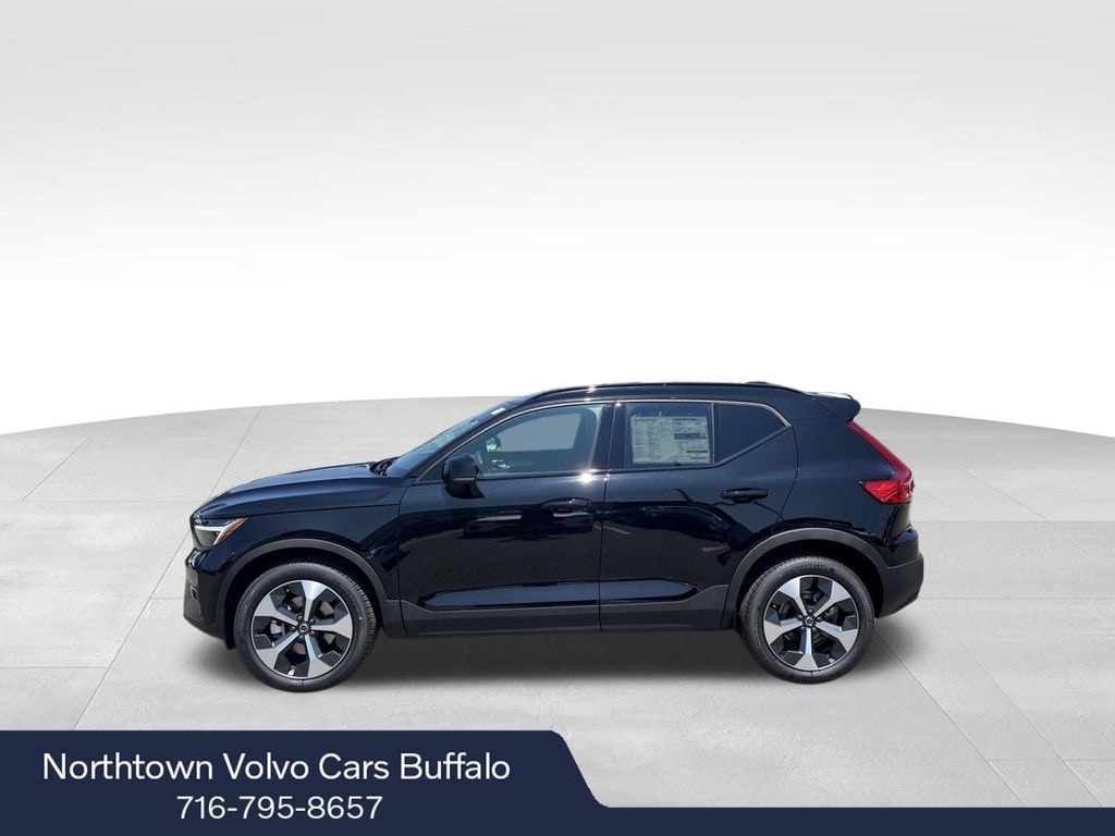 New 2026 Volvo XC40 B5 Plus SUV