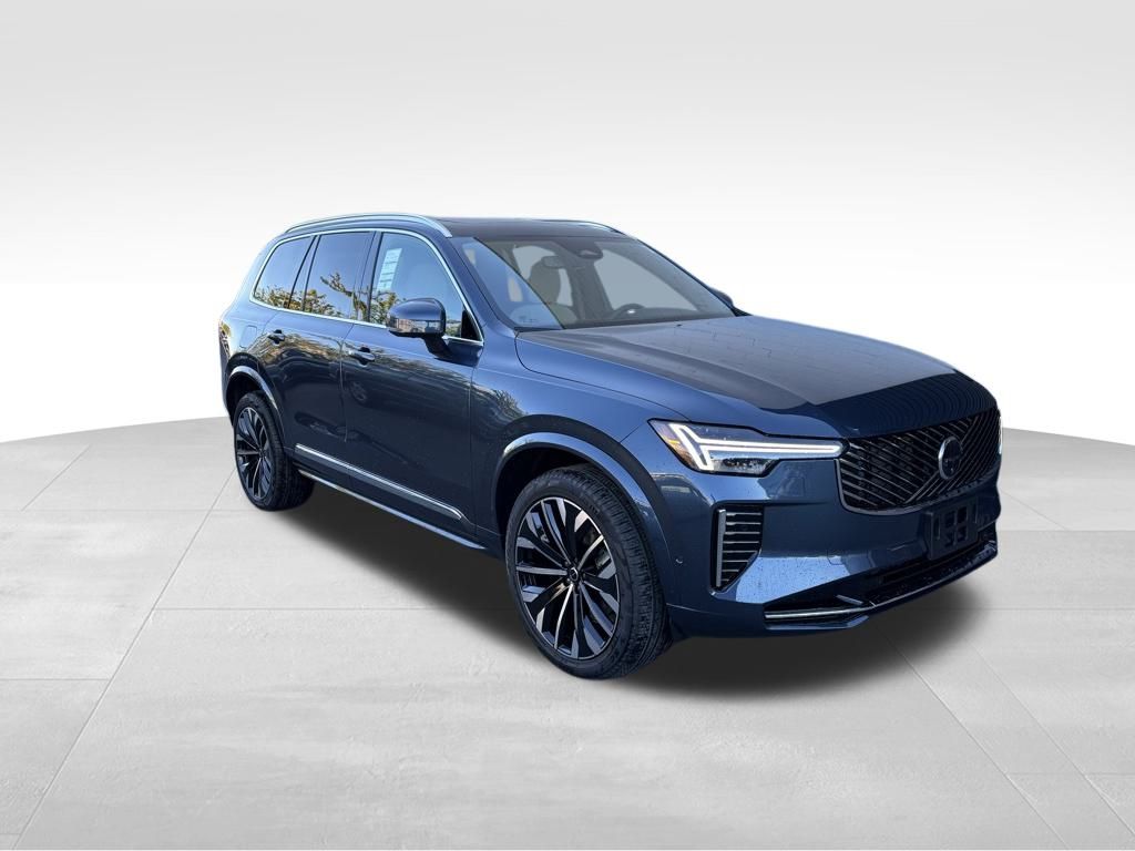 2026 Volvo XC90 Plus - Photo 7