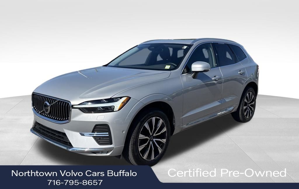 2023 Volvo XC60 B5 Plus Bright Theme AWD's photo