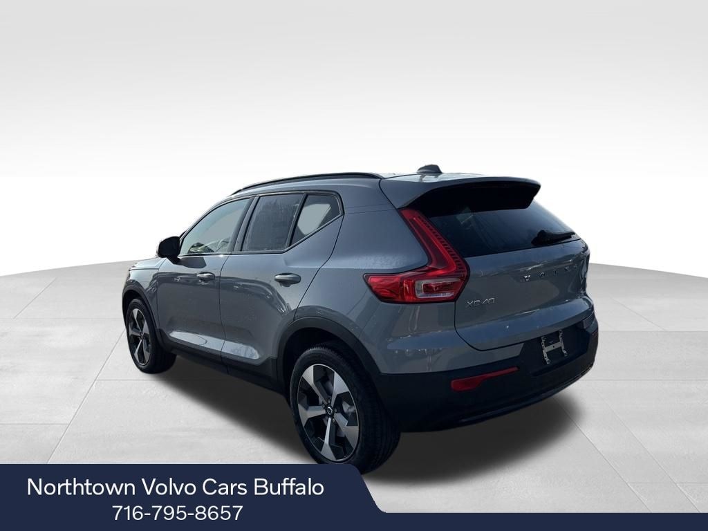 New 2026 Volvo XC40 B5 Plus SUV