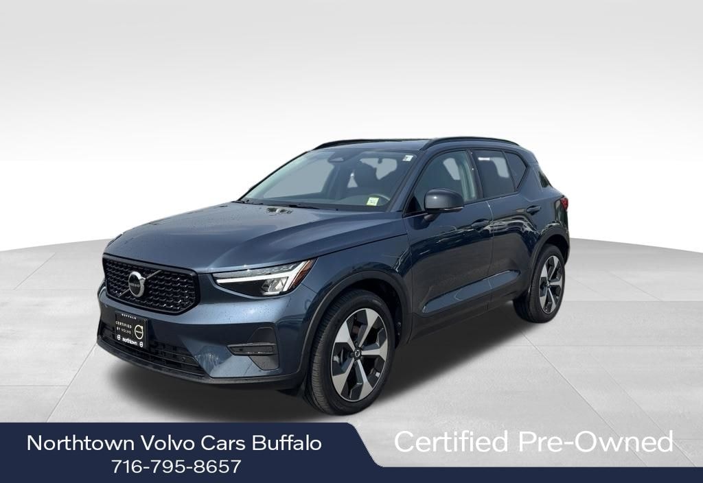 Certified 2026 Volvo XC40 B5 Core SUV