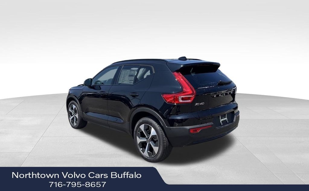 New 2026 Volvo XC40 B5 Plus SUV