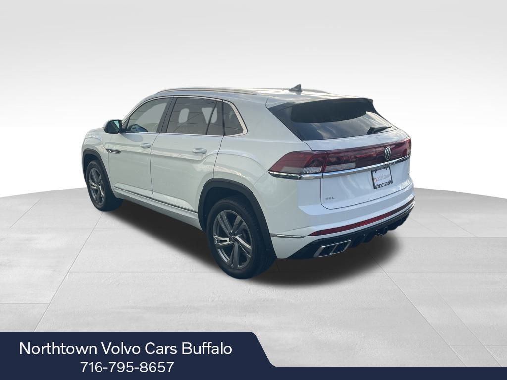 2024 Volkswagen Atlas Cross Sport SEL R-Line photo 3