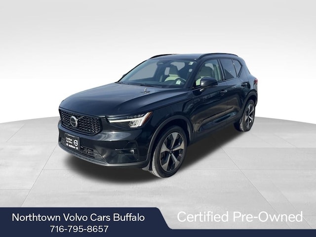 Pre-Owned 2023 Volvo XC40 B5 Plus Dark Theme SUV Williamsville, NY