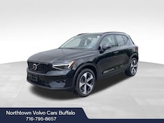 2026 Volvo XC40 B5 Plus SUV