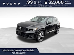 2026 Volvo XC40 B5 Core AWD SUV