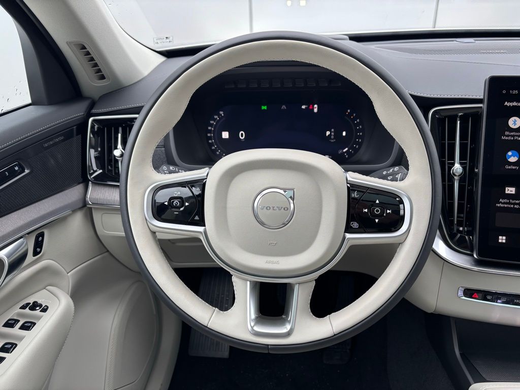 2026 Volvo XC90 Ultra - Photo 11