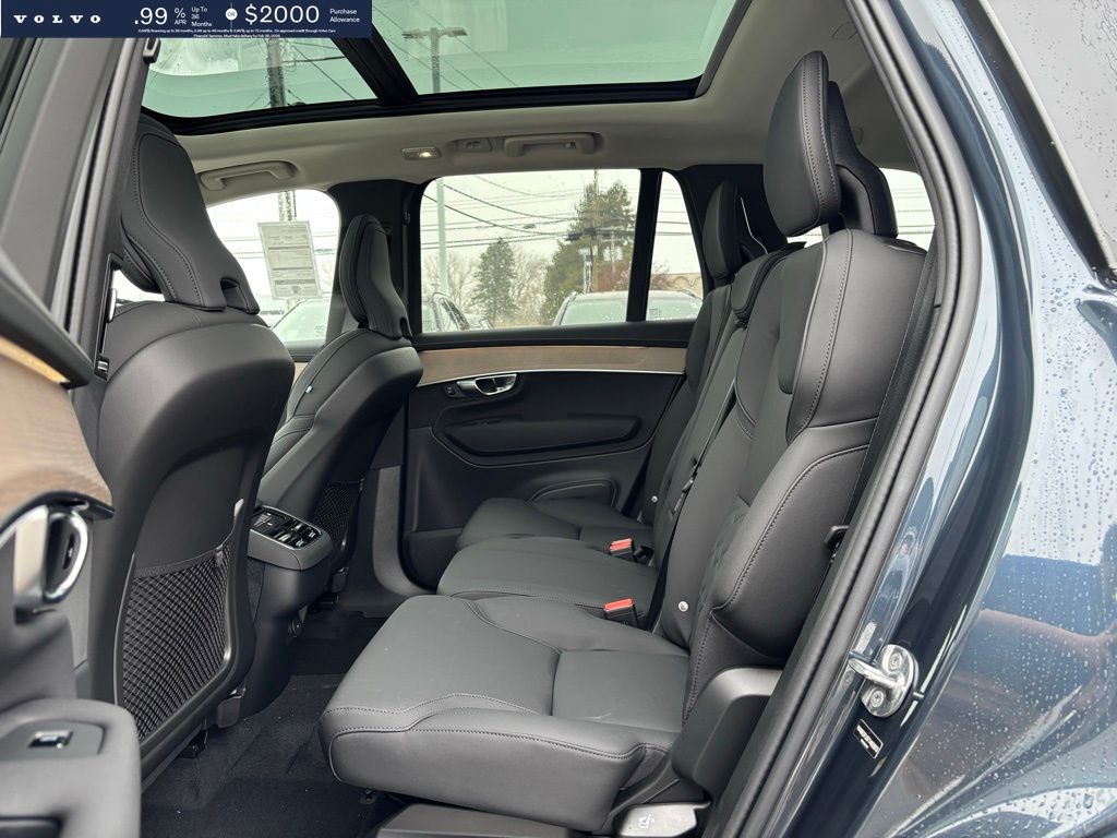 2026 Volvo XC90 Core - Photo 16
