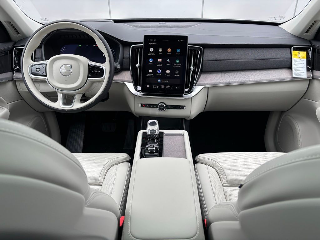2026 Volvo XC90 Ultra - Photo 10