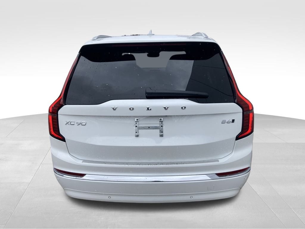 2025 Volvo XC90 Plus photo 4