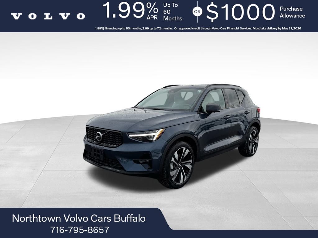 2026 Volvo XC40 B5 Ultra Dark AWD's photo