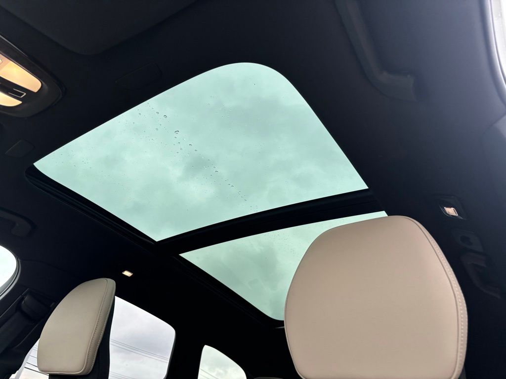 2026 Volvo XC60 Plus - Photo 18