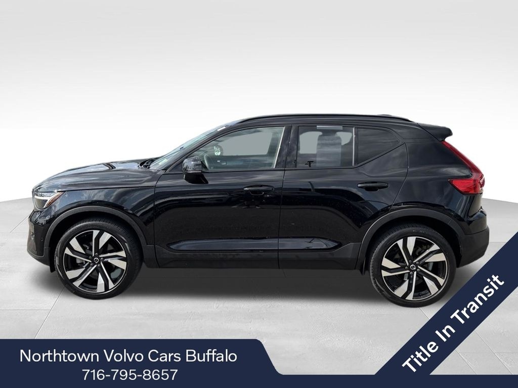 Certified 2023 Volvo XC40 B5 Plus Dark Theme SUV
