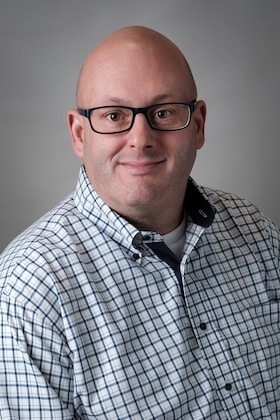 Staff member Michael Breda from ID_84618085a142
