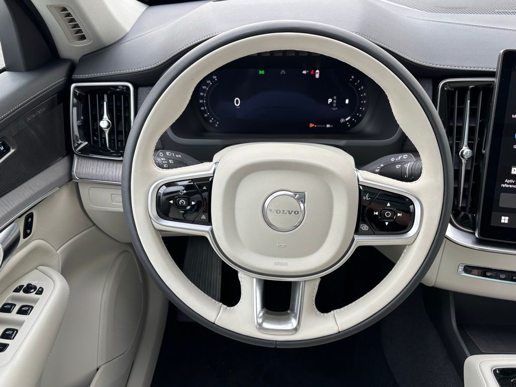 2026 Volvo XC90 Ultra - Photo 11