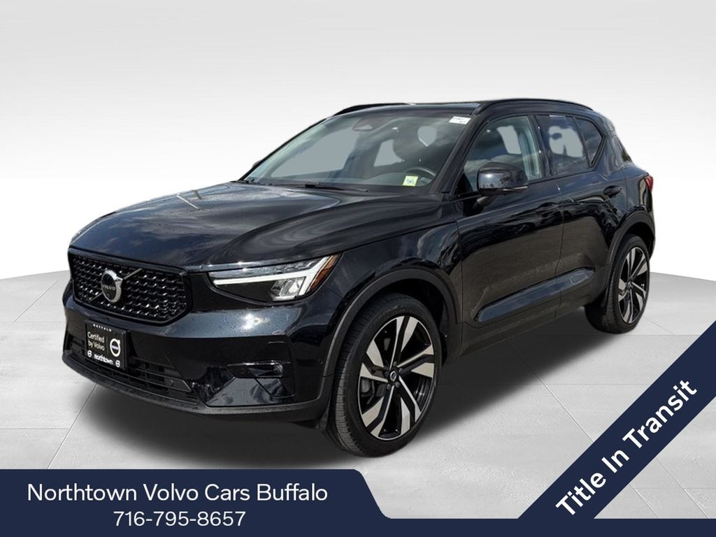 Certified 2023 Volvo XC40 B5 Plus Dark Theme SUV