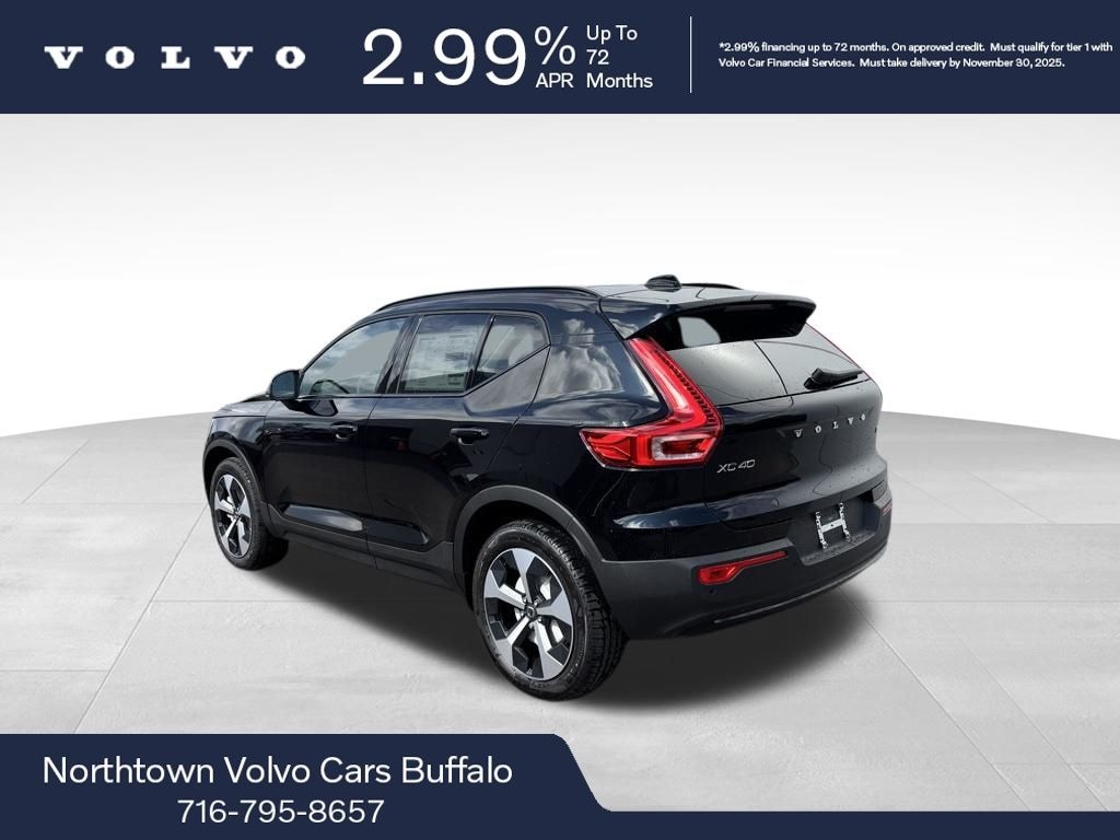 New 2026 Volvo XC40 B5 Core SUV