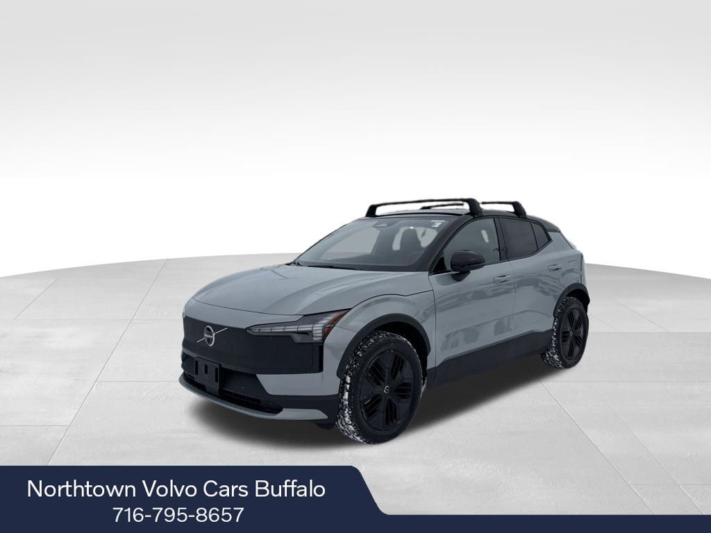 2026 Volvo EX30 Twin Motor Cross Country Ultra's photo