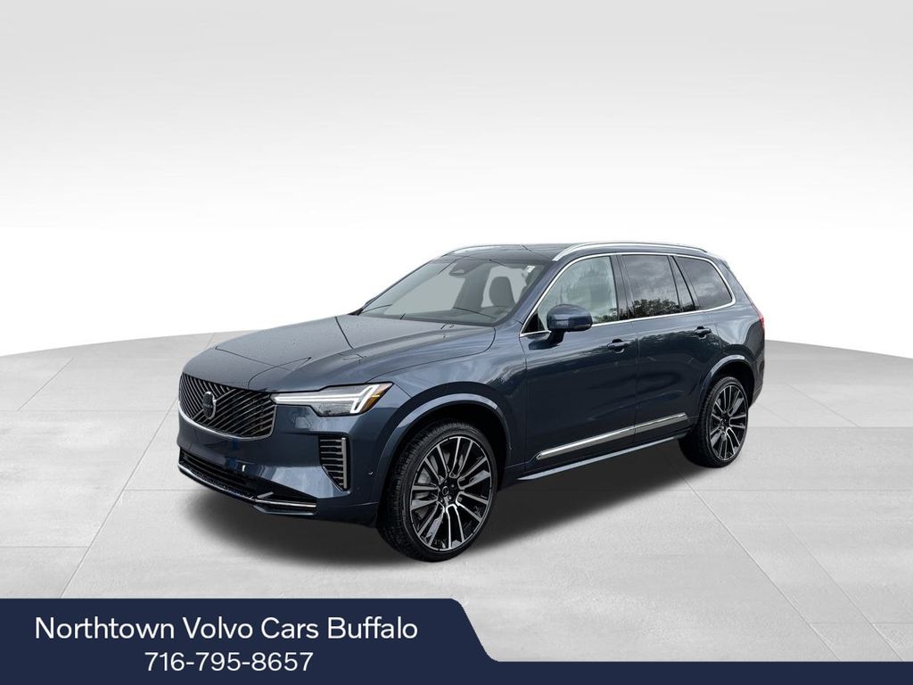 2026 Volvo XC90 Plus's photo