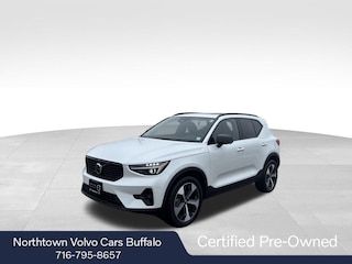 2026 Volvo XC40 B5 Plus SUV