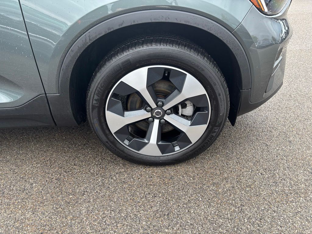 2026 Volvo XC40 Core - Photo 31